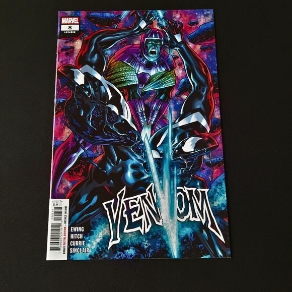 Venom #8 - Picture 2 of 7
